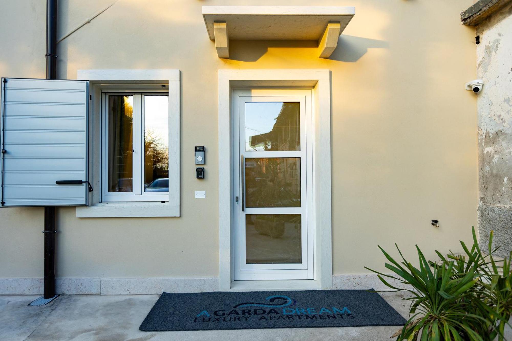 A Garda Dream Luxury Apartments Bussolengo Exterior photo